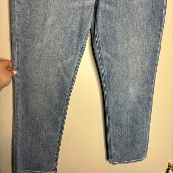 Aritzia Denim Forum The Arlo Hi-Rise Straight Jean - Picture 6 of 9